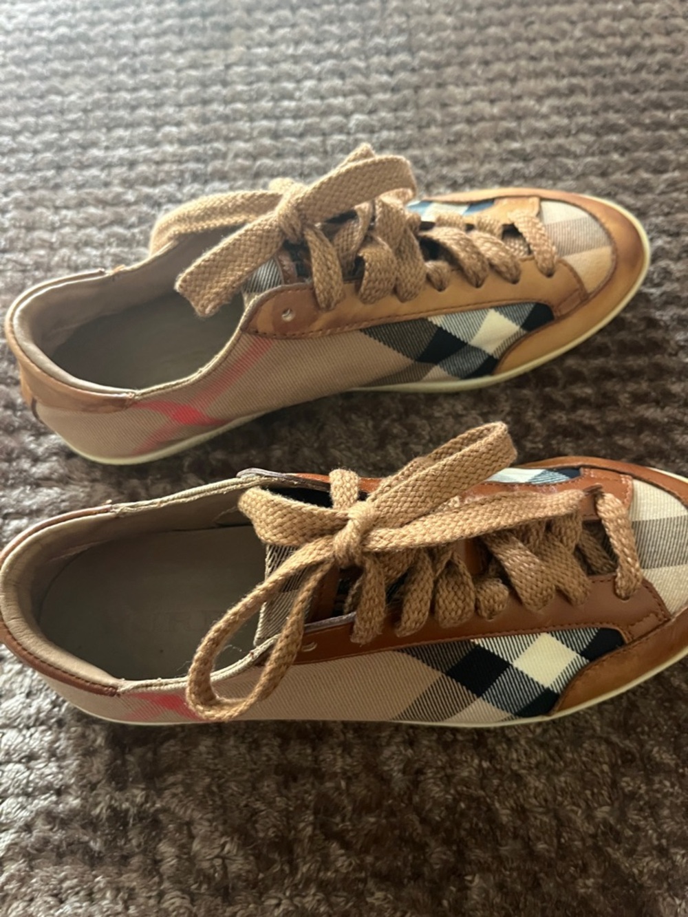 Burberry Tan Brown Plaid Low-Top Sneakers - Picture 3 of 13